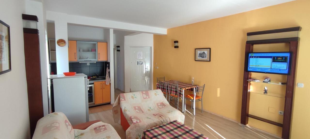 Apartments Vela - Pestani, Ohrid Buitenkant foto