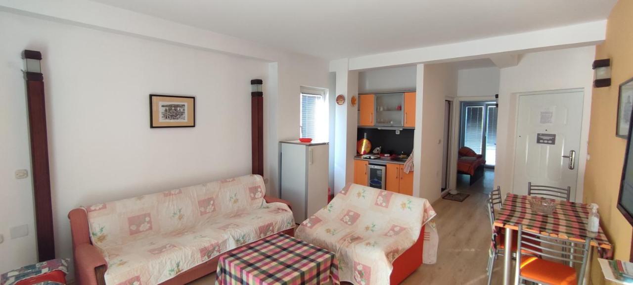 Apartments Vela - Pestani, Ohrid Buitenkant foto